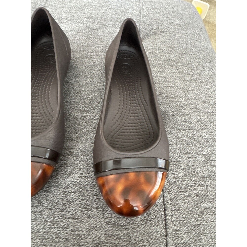 Crocs Gianna Alice Tortoise Shell Womens 6 Brown Cap Toe Ballet Flats Casual - Picture 4 of 16